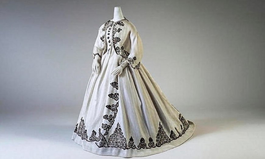 Белое послеобеденное платье 1867 года